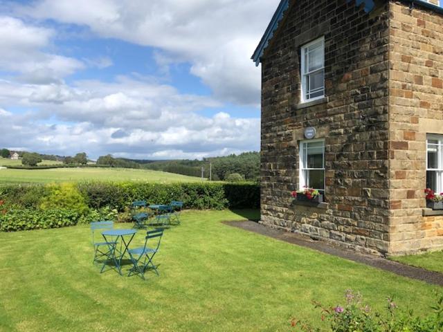 Hassop Station Apartment On The Monsal Trail Bakewell Exteriör bild